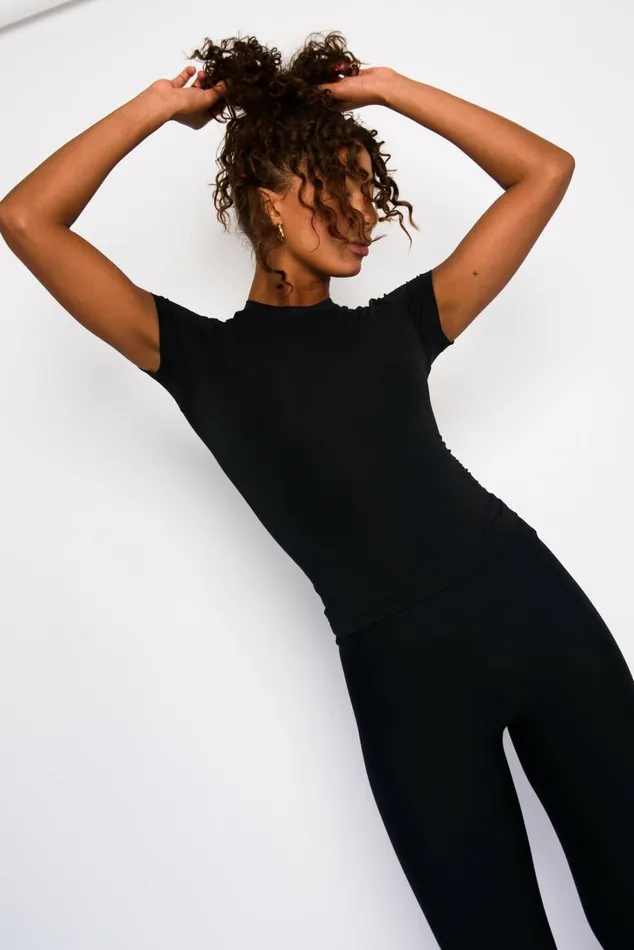 Skatie Active Tops Kim Top Black 8211 Women