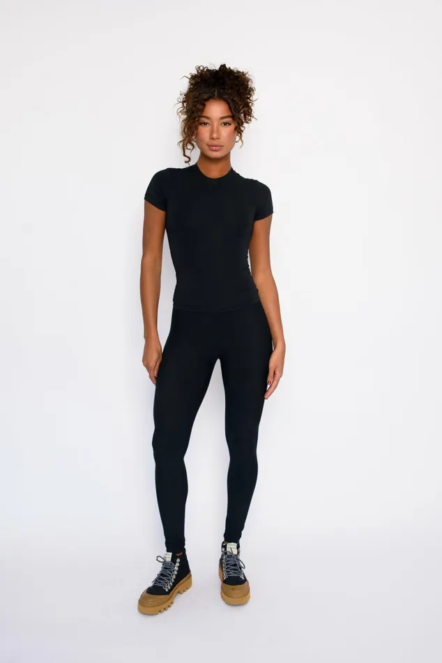 Skatie Active Tops Kim Top Black 8211 Women
