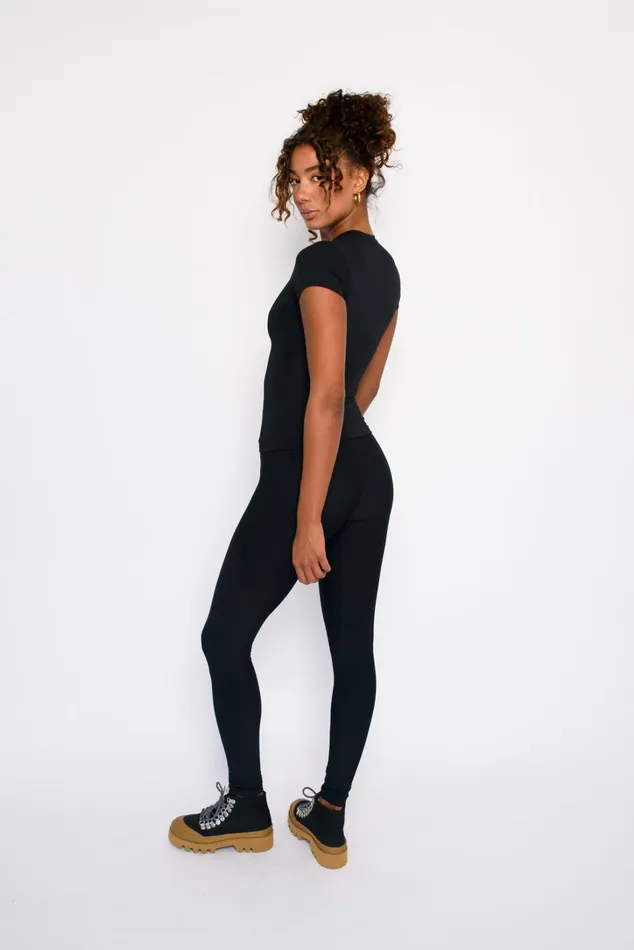 Skatie Active Tops Kim Top Black 8211 Women