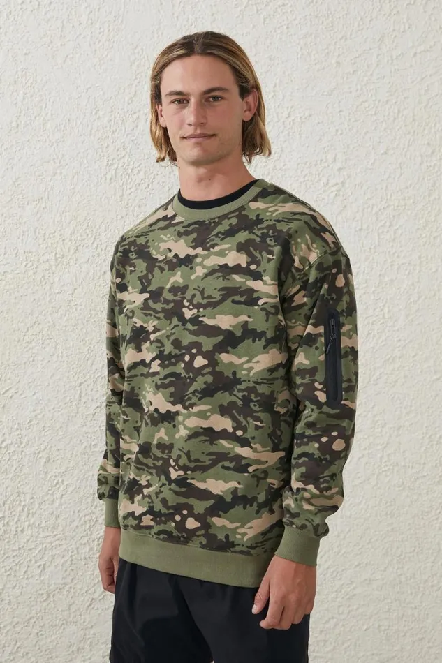 Active Crew Fleece Green Camo Men Cotton On Sweats and Hoodies