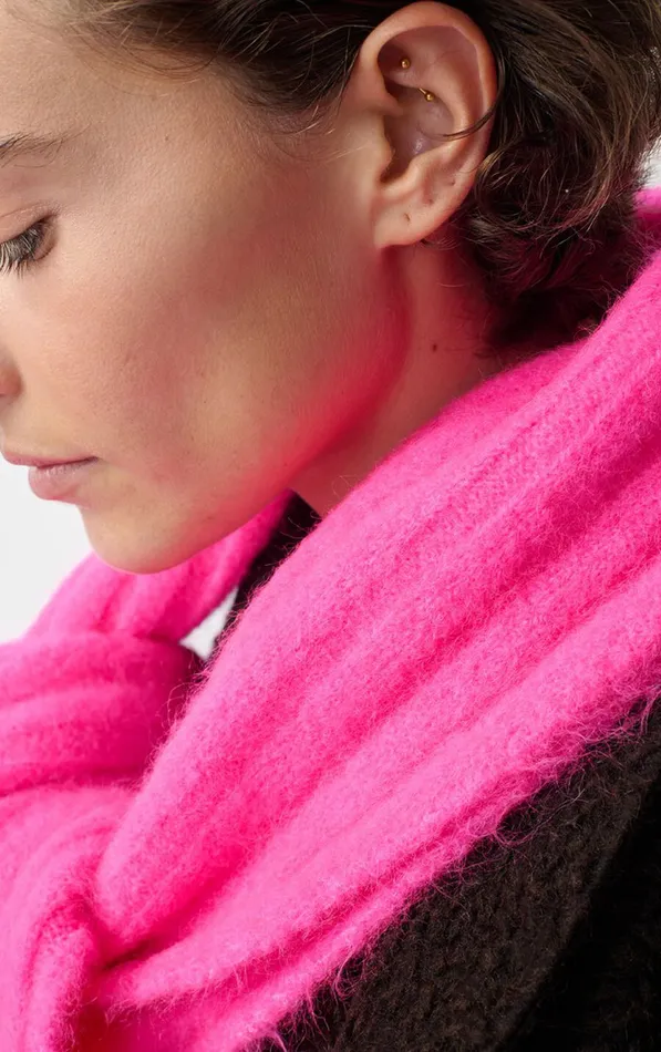 American Vintage Scarves And Shawls WomenMen Scarf Vitow Neon Pink Melange American Vintage Scarves And Shawls WomenMen Scarf Vitow Neon Pink Melange