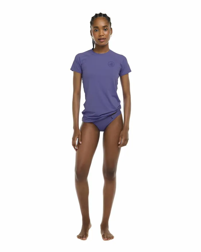 Body Glove Rash Guards Sun Protection Women Smoothies In Motion Short Sleeve Rashguard 8211 Iris