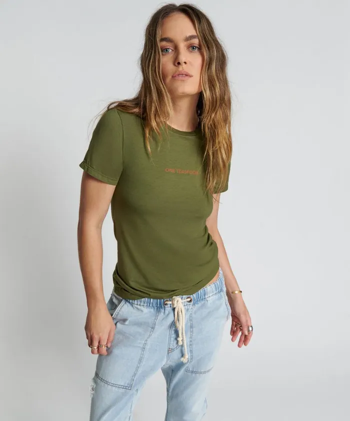 BURNT OLIVE LOGO FITTED TEE Women One Teaspoon Tees and Tanks