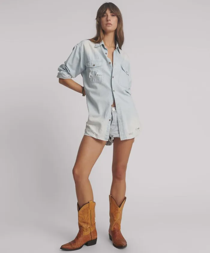 CLASSIC EVERYDAY CHAMBRAY DENIM SHIRT Women One Teaspoon Denim Tops CLASSIC EVERYDAY CHAMBRAY DENIM SHIRT Women One Teaspoon Denim Tops