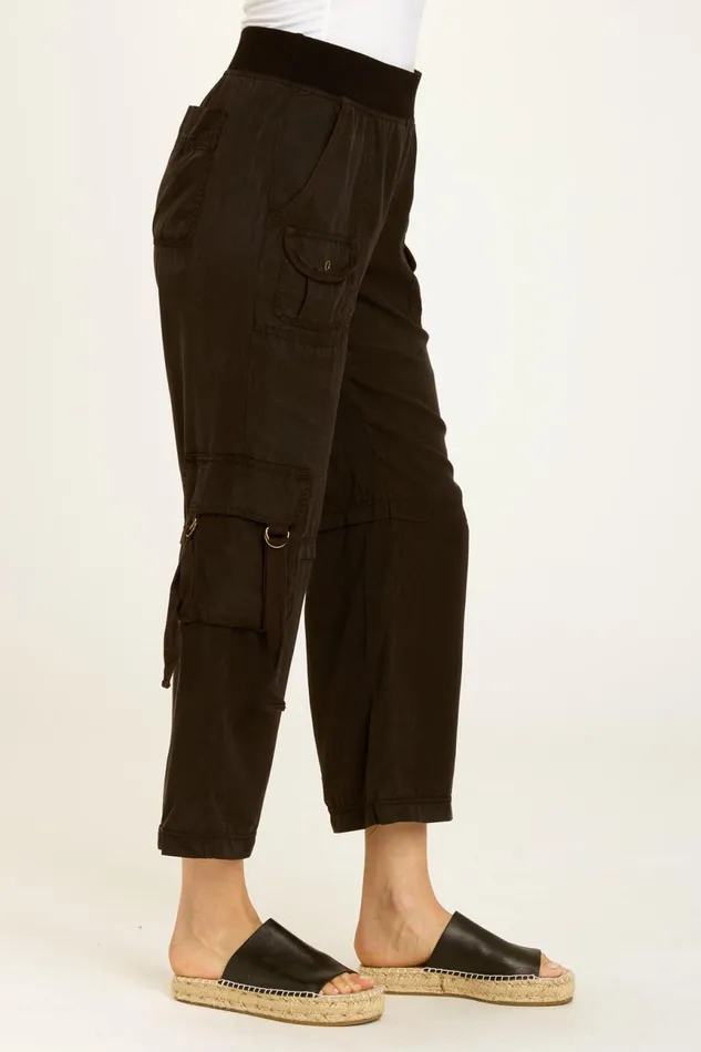 Clothing Crops XCVI Bazel Crop Black