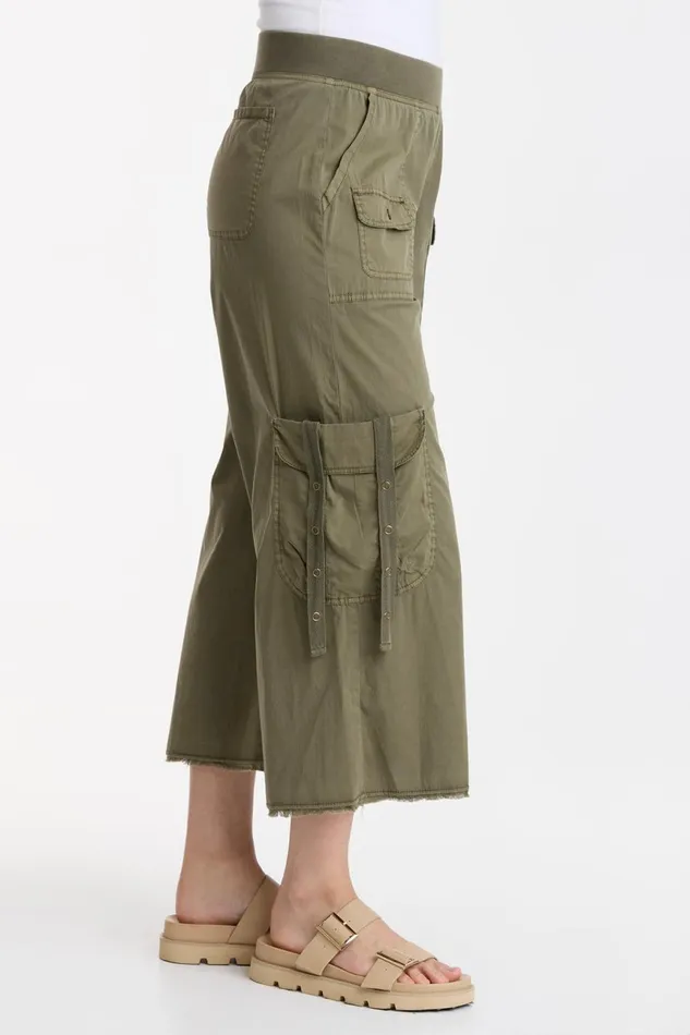 Clothing Crops XCVI Femke Cargo Crop Kombu Pigment