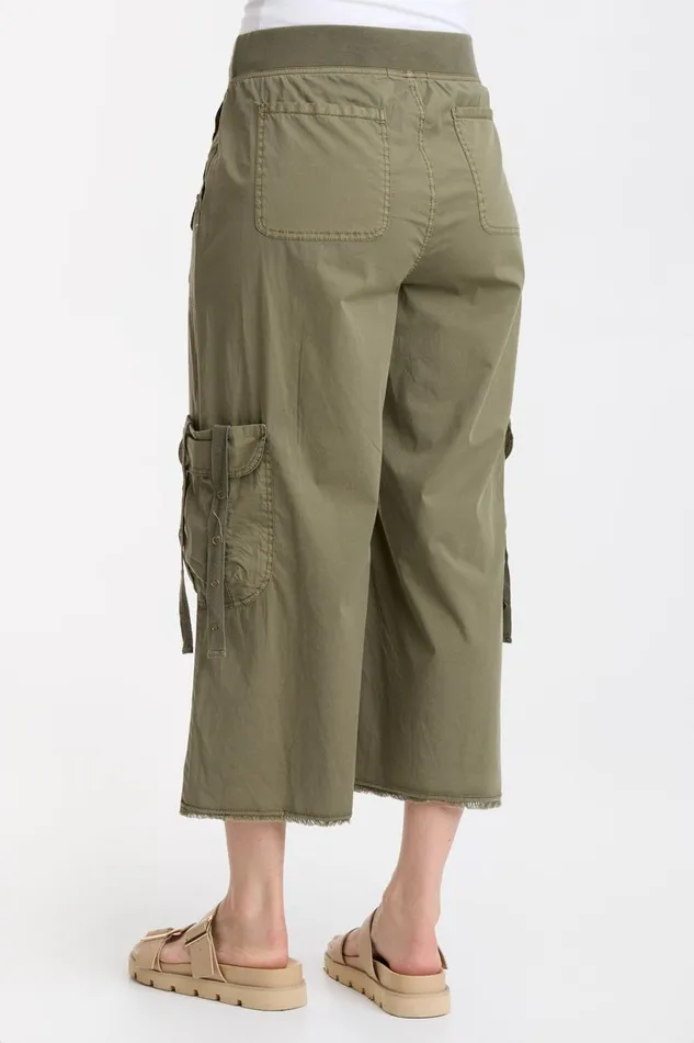 Clothing Crops XCVI Femke Cargo Crop Kombu Pigment