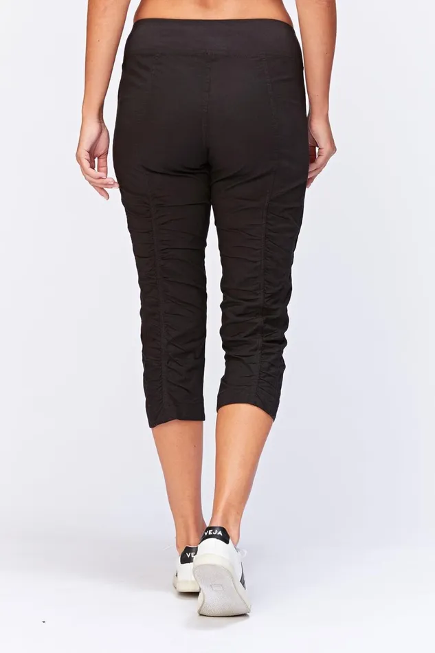 Clothing Crops XCVI Iris Crop Black