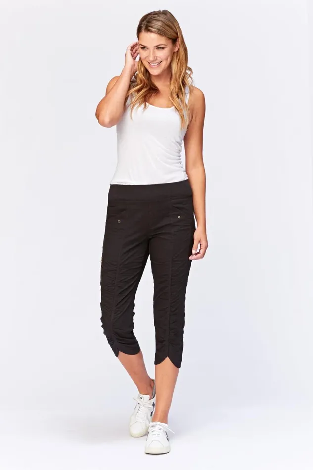 Clothing Crops XCVI Iris Crop Black