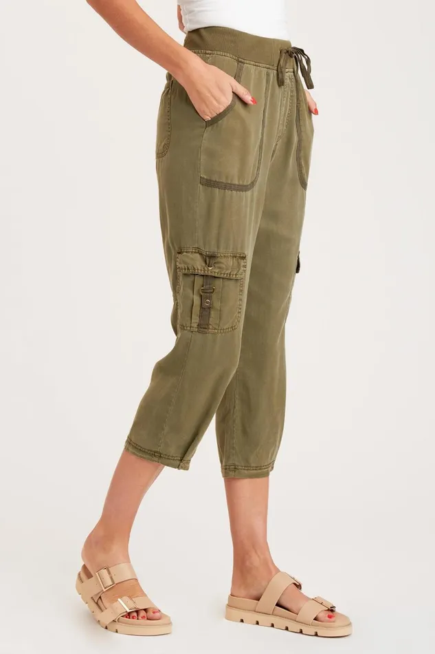 Clothing Crops XCVI Lysander Crop Kombu Pigment