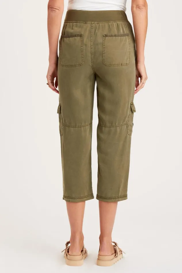 Clothing Crops XCVI Lysander Crop Kombu Pigment