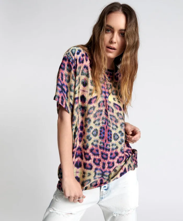 COLLISION SATIN TEE Women One Teaspoon Tees and Tanks