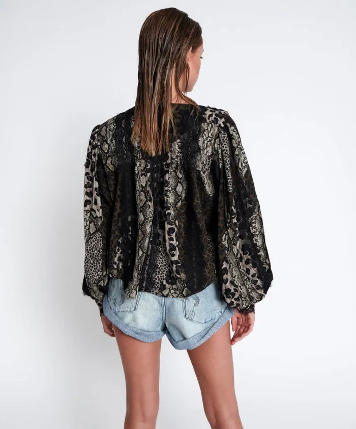 CROPPED ETERNAL SPIRIT SHIRT Women One Teaspoon Tops CROPPED ETERNAL SPIRIT SHIRT Women One Teaspoon Tops