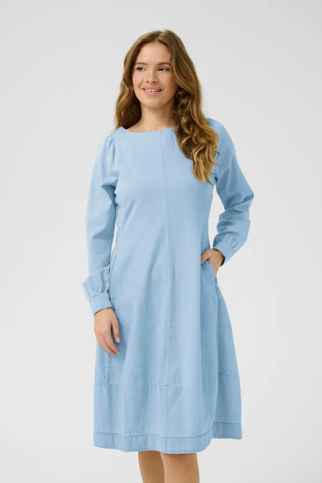 Denim Styles Women CULTURE CUarpa Denim Dress Light Blue Wash