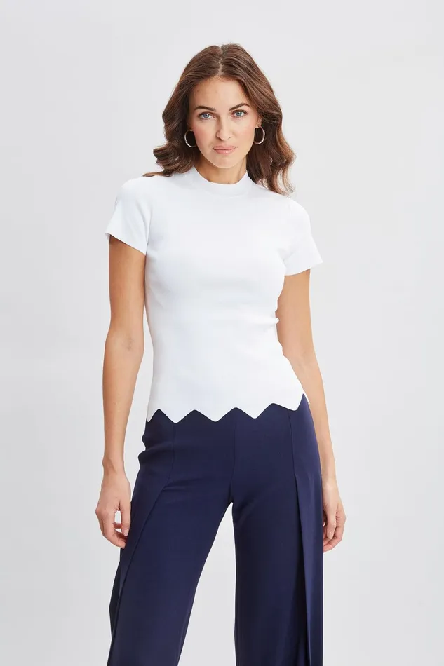 Elie Tahari Short Sleeve Scallop Sweater Pearl Women Tops