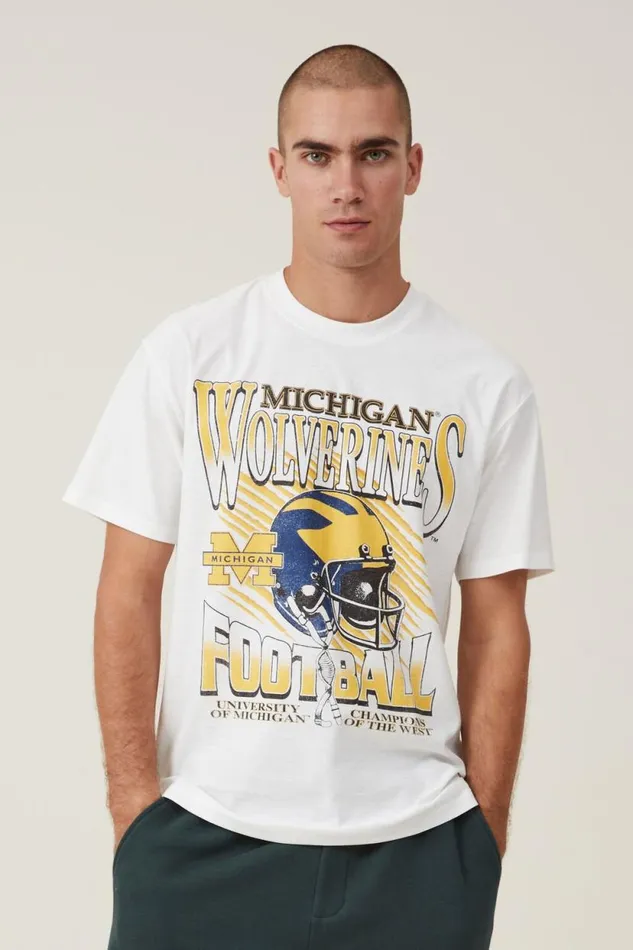 License Loose Fit College TShirt Lcn Img Vintage Whitemichigan 8211 Helmet Men Cotton On Tees and Tanks License Loose Fit College TShirt Lcn Img Vintage Whitemichigan 8211 Helmet Men Cotton On Tees and Tanks