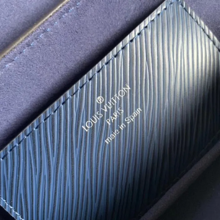 Louis Vuitton Twist Bag Louis Vuitton Twist MM Handle Bag Epi Monogram M52514 8211 Louis Vuitton Handbag Store 8211 Women Louis Vuitton Twist Bag Louis Vuitton Twist MM Handle Bag Epi Monogram M52514 8211 Louis Vuitton Handbag Store 8211 Women