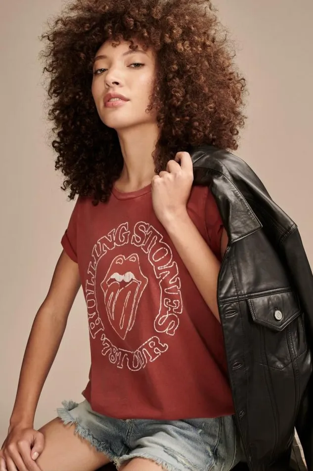 Lucky Brand Rolling Stone 78 Tour Classic Crew Brick Red Women Graphic Tees