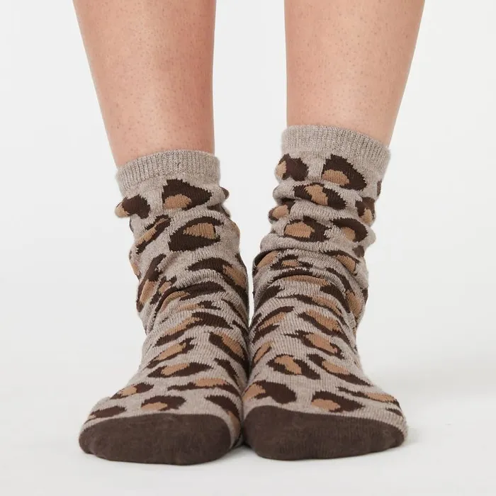 MONROW SOCKS Leopard Calf Socks Iced Coffee 8211 Shop