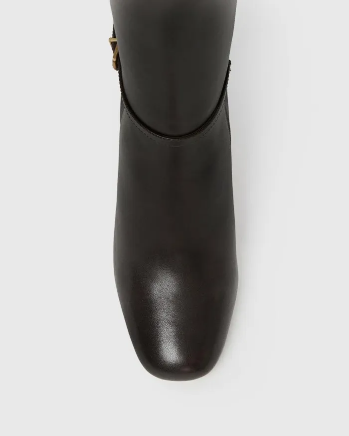 PAIGE Boots Women Kyle Boot 8211 Chocolate Leather