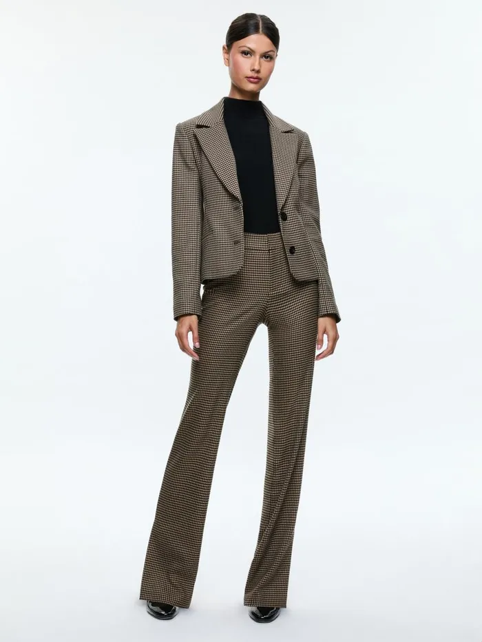Pants Women Alice Olivia NEW OLIVIA LOW RISE SLIM FLARE TROUSER Camelblack