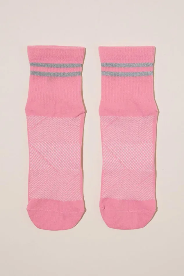 Performance Mid Crew Running Sock Radiant Raspberry Women Cotton On Accessories Performance Mid Crew Running Sock Radiant Raspberry Women Cotton On Accessories