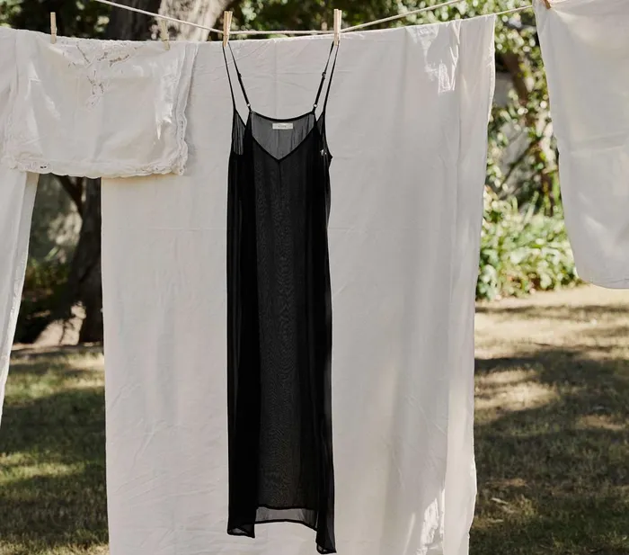 Slips Women DEN Long Deep VNeck Slip Black