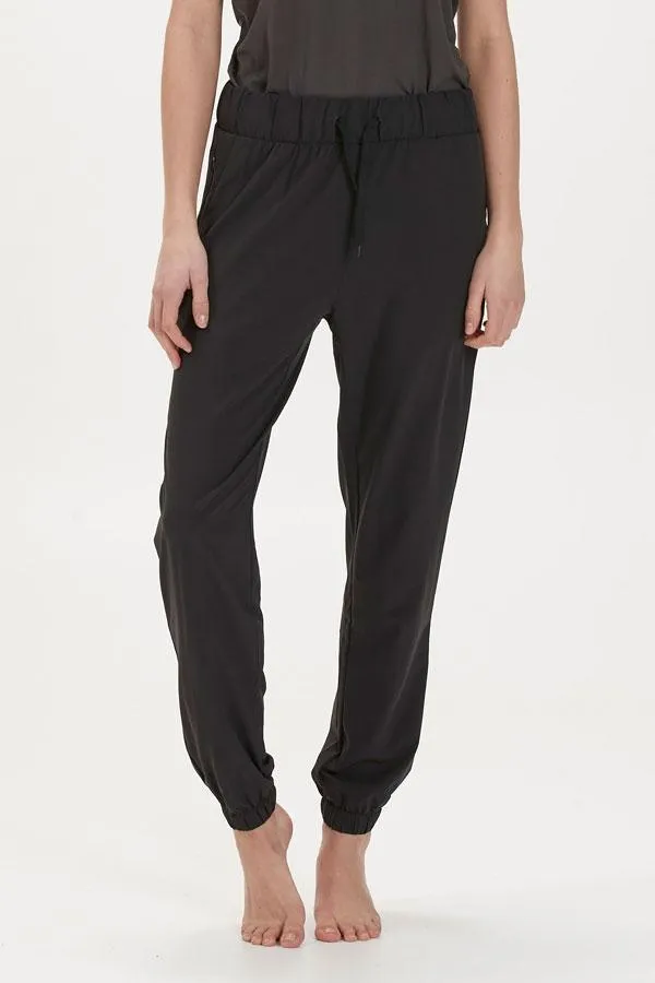 Sosandar Activewear Women Black Relaxed Fit Exercise Trousers With Pockets Black