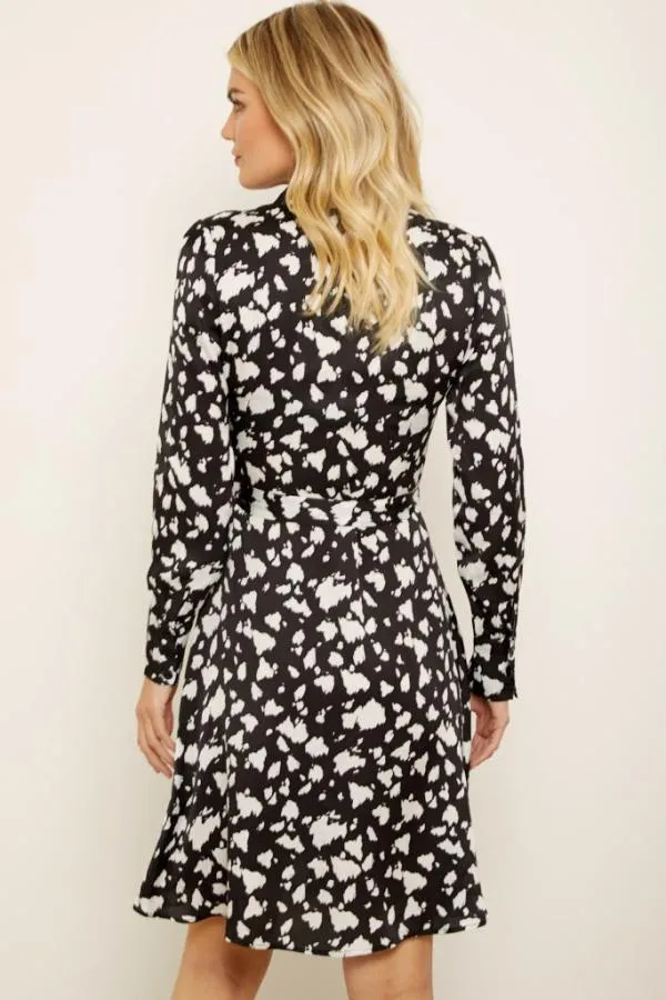 Sosandar Dresses Women Black and White Chic Print Belted Shirt Dress Black White