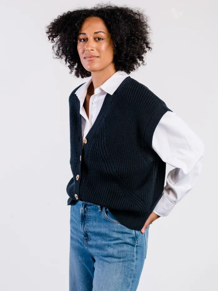 Sweaters Women Able Jess Sweater Vest Oatmeal