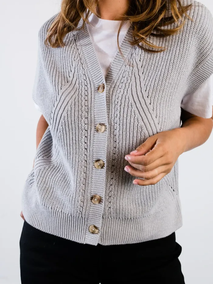 Sweaters Women Able Jess Sweater Vest Oatmeal
