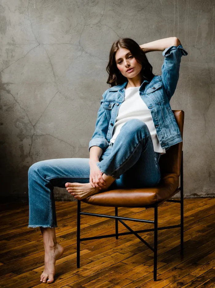 The Bailey Classic Jacket Light Blue Wash Women Denim Able