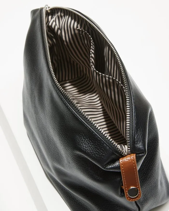 Tommy Bahama Black Croft Dopp Kit Black WomenMenBig and TallBeach and Home Handbags and Clutches Tommy Bahama Black Croft Dopp Kit Black WomenMenBig and TallBeach and Home Handbags and Clutches