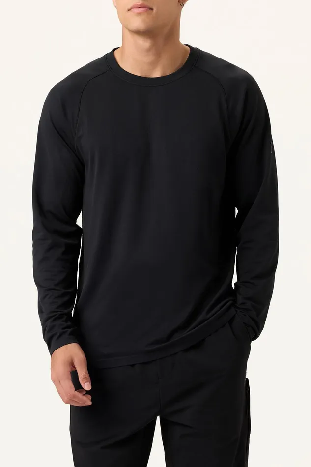 Tops and TShirts Men Fila Lucky Ace Seamless Long Sleeve Top 001 Black Tops and TShirts Men Fila Lucky Ace Seamless Long Sleeve Top 001 Black