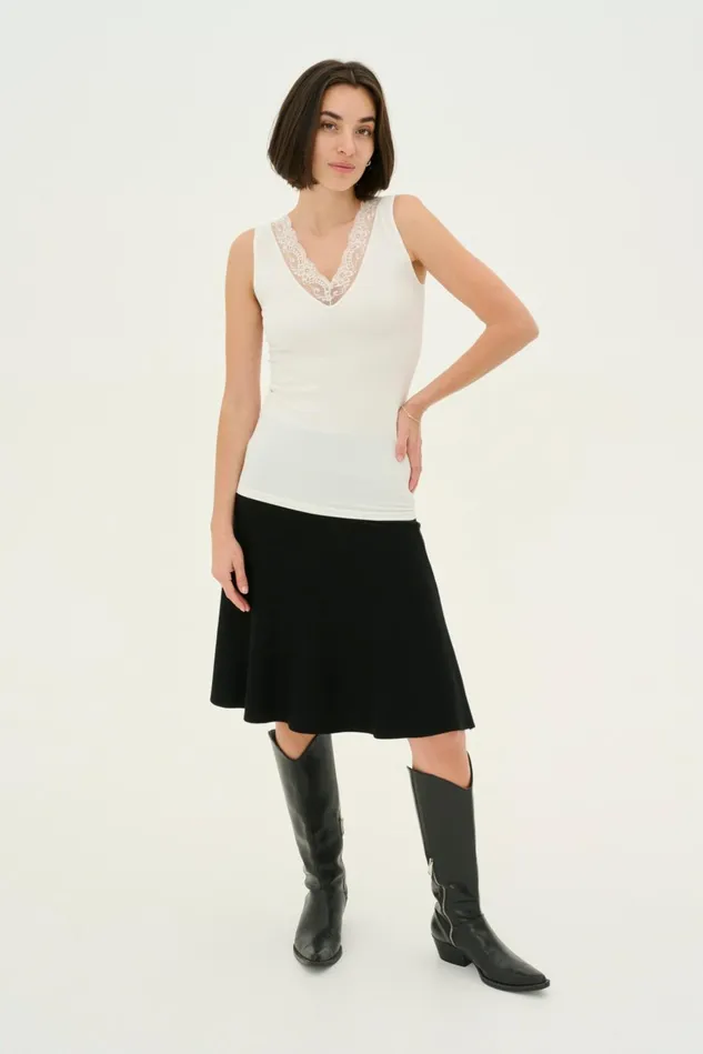 Tops and TShirts Women CULTURE CUcamilla Tshirt Spring Gardenia