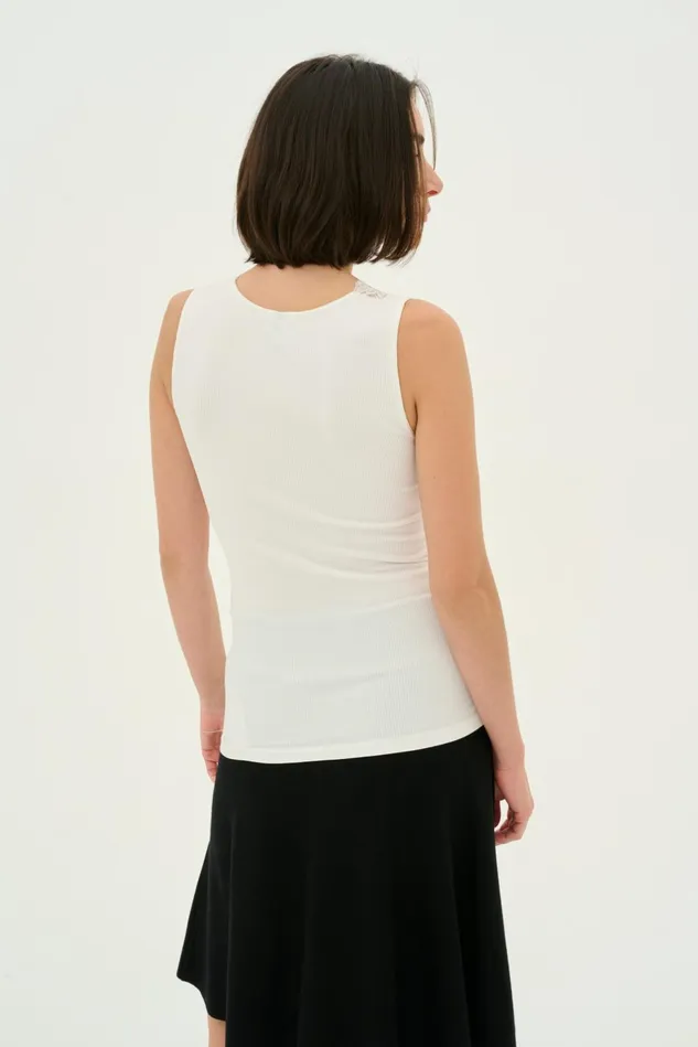 Tops and TShirts Women CULTURE CUcamilla Tshirt Spring Gardenia