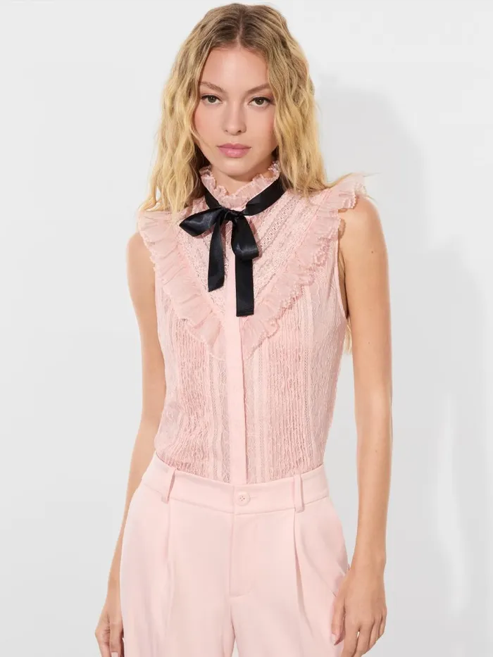 Tops Women Alice Olivia RHEBA MOCK NECK SLEEVELESS RUFFLE BLOUSE WITH BOW Off White Tops Women Alice Olivia RHEBA MOCK NECK SLEEVELESS RUFFLE BLOUSE WITH BOW Off White