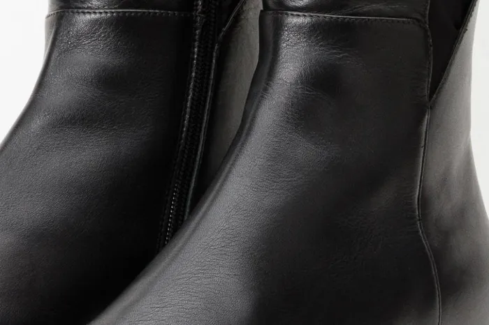 Vinci Leather Boots and Booties The Fairoks Black Leather Pointy Toe Knee High Boot 8211 Women