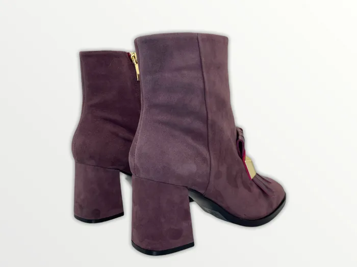 Vinci Leather Boots and Booties The Luksor Rose Suede Leather Block Heel Boot 8211 Women