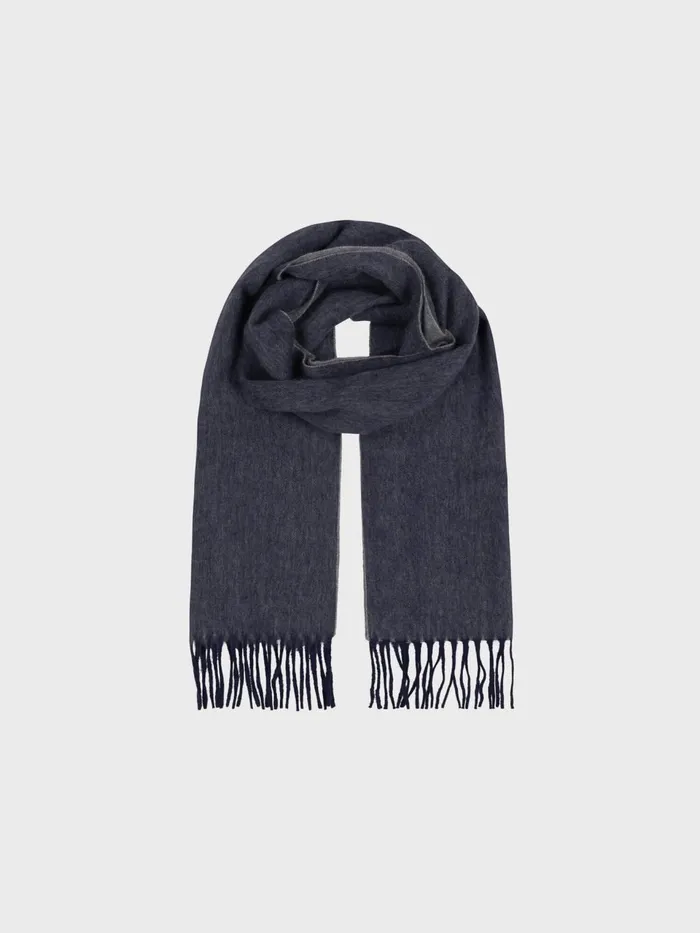 Women Begg X Co Scarves Arran Reversible Oversized Cashmere Scarf Navy Grey
