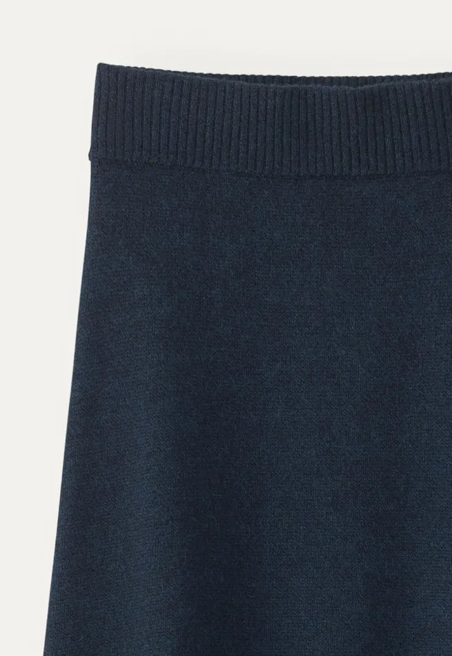 Women Knitted Skirt Blue Black Poetry Fashion Dresses and Skirts