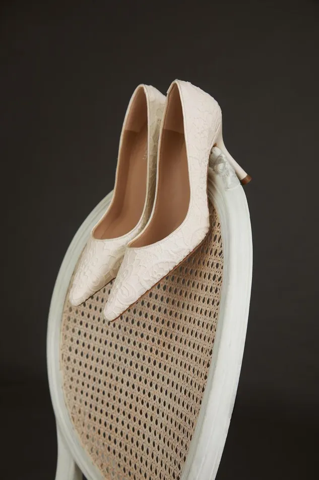 Women Leilani Cream Lace Wedding Shoes Cream LKBennett Court Shoes