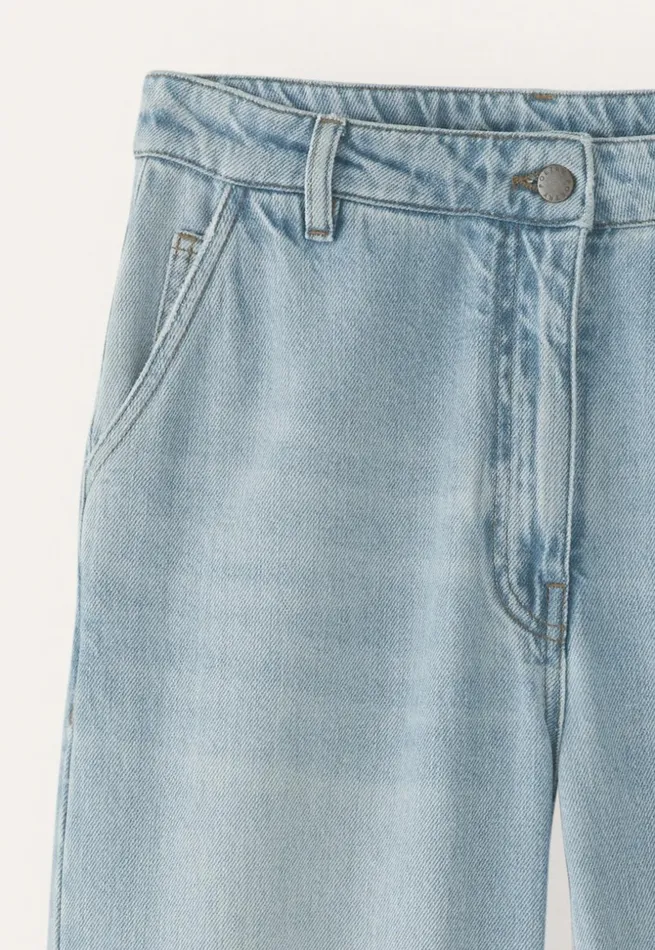 Women Taperedleg Jeans Pale Wash Poetry Fashion Trousers and Shorts