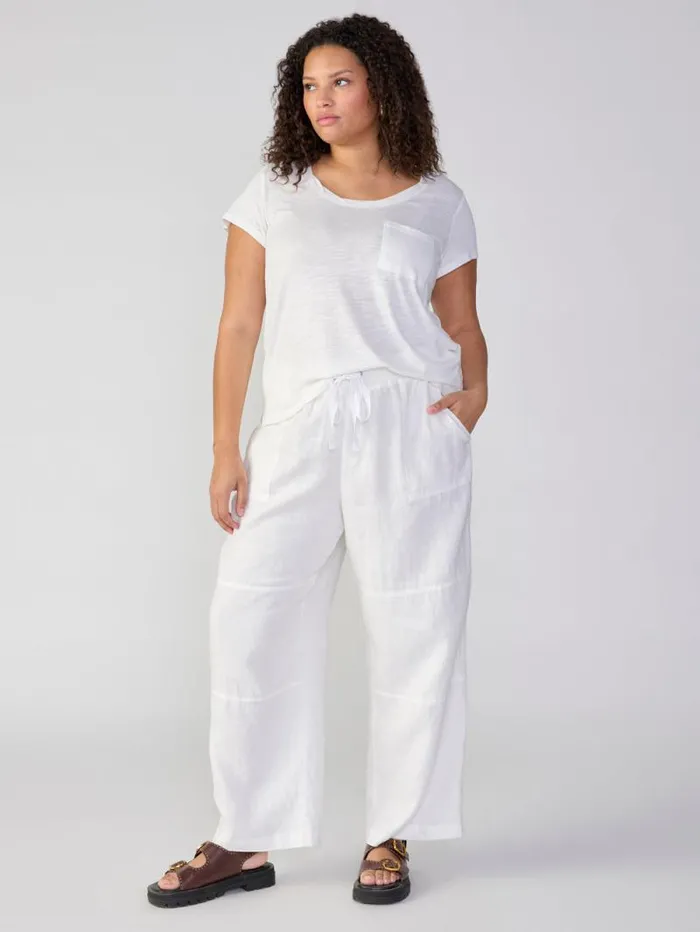 Women Traveler Twist Tee White Inclusive Collection Sanctuary Clothing Inclusive
